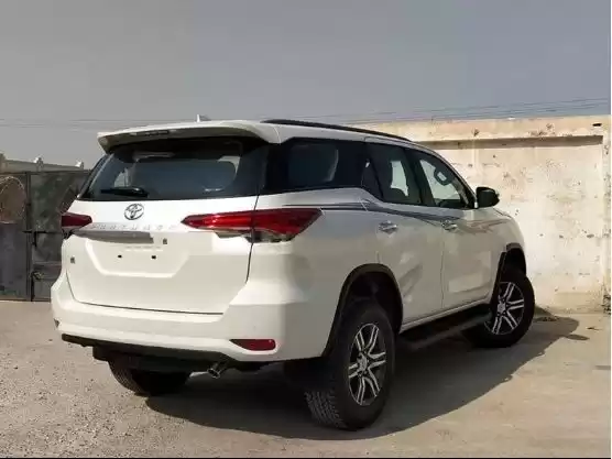 جديدة Toyota Unspecified للبيع في الدوحة #6917 - 1  صورة 