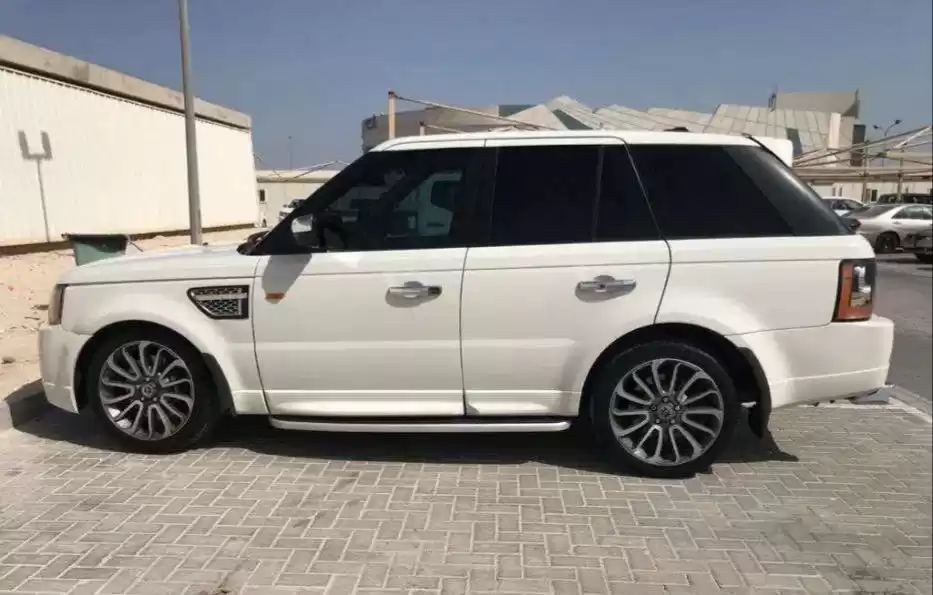 Использовал Land Rover Range Rover Sport Продается в Аль-Садд , Доха #6976 - 1  image 