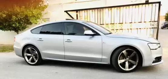 Utilisé Audi A5 À vendre au Doha #7868 - 1  image 