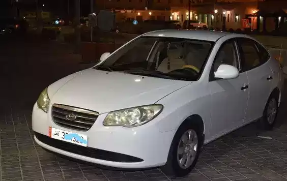 Used Hyundai Elantra For Sale in Al Sadd , Doha #7996 - 1  image 