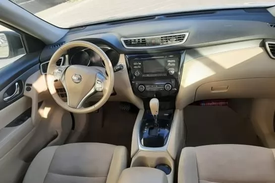Used Nissan X-Trail For Sale in Doha-Qatar #8001 - 9  image 