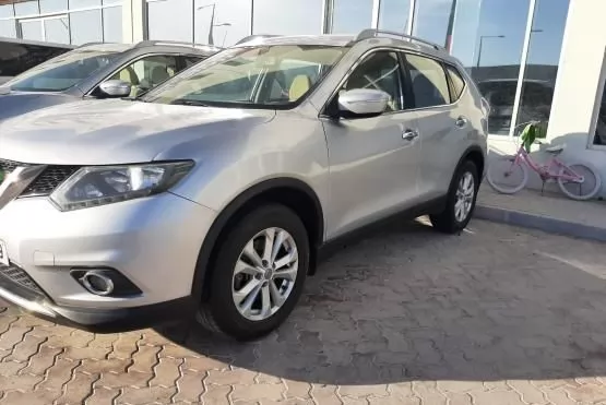 Used Nissan X-Trail For Sale in Doha-Qatar #8001 - 3  image 