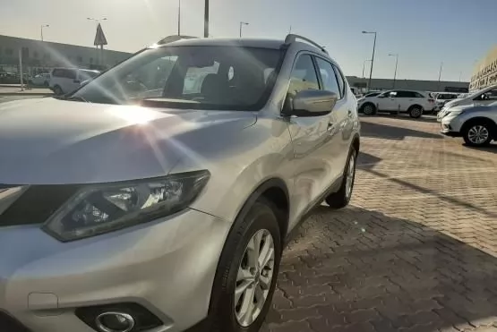 Used Nissan X-Trail For Sale in Doha-Qatar #8001 - 5  image 