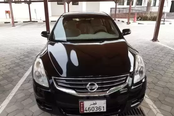 Использовал Nissan Altima Продается в Аль-Садд , Доха #8029 - 1  image 