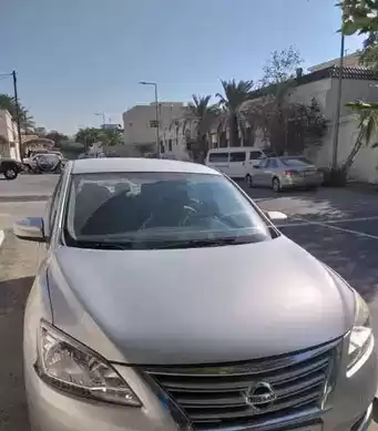 用过的 Nissan Sentra 出售 在 萨德 , 多哈 #8057 - 1  image 