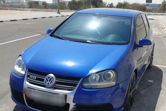 Использовал Volkswagen Golf Продается в Аль-Садд , Доха #8095 - 1  image 