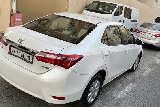 Utilisé Toyota Coronet À vendre au Doha #8105 - 1  image 