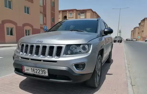 Used Jeep Compass For Sale in Al Sadd , Doha #8177 - 1  image 
