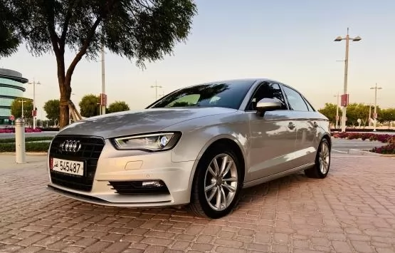 Использовал Audi Unspecified Продается в Аль-Садд , Доха #8264 - 1  image 