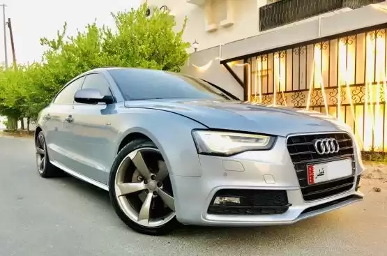 مستعملة Audi A5 للبيع في الدوحة #8283 - 1  صورة 