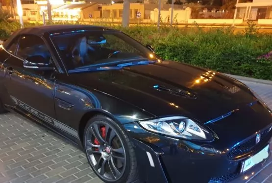 用过的 Jaguar Unspecified 出售 在 萨德 , 多哈 #8288 - 1  image 