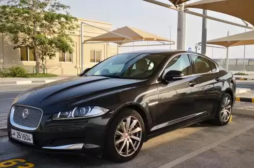 用过的 Jaguar XF 出售 在 萨德 , 多哈 #8294 - 1  image 