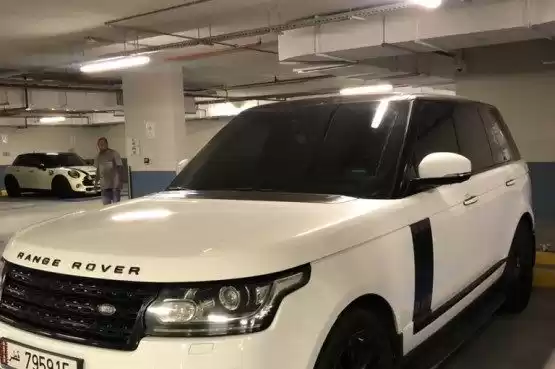 Использовал Land Rover Range Rover Продается в Аль-Садд , Доха #8296 - 1  image 
