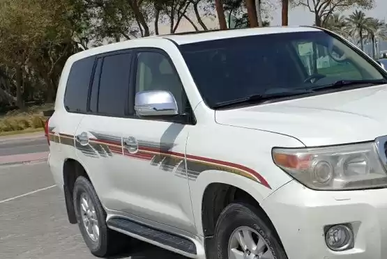 Использовал Toyota Land Cruiser Продается в Аль-Садд , Доха #8353 - 1  image 