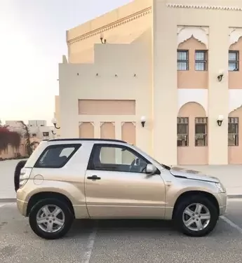 Used Suzuki Grand Vitara For Sale in Al Sadd , Doha #8404 - 1  image 