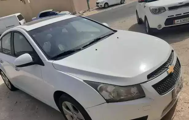 Usado Chevrolet Cruze Venta en al-sad , Doha #8411 - 1  image 