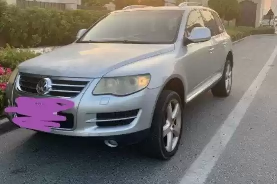 Использовал Volkswagen Touareg Продается в Аль-Садд , Доха #8422 - 1  image 