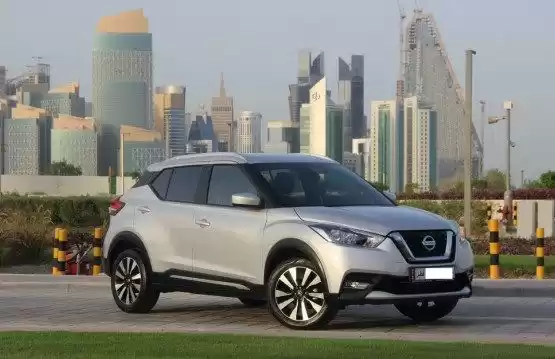Utilisé Nissan Unspecified À vendre au Doha #8482 - 1  image 