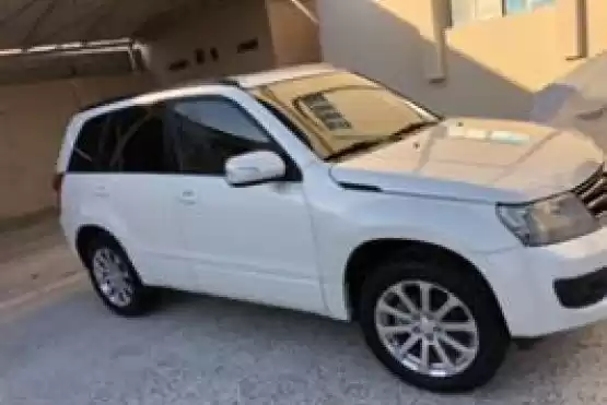Used Suzuki Grand Vitara For Sale in Al Sadd , Doha #8524 - 1  image 