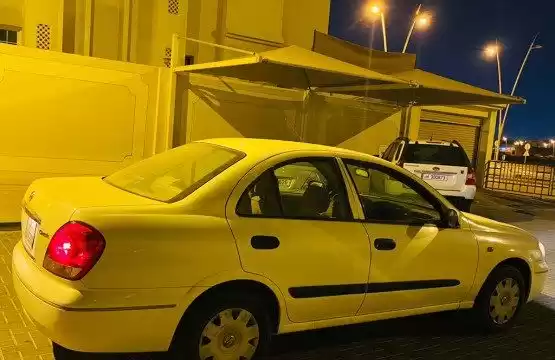 مستعملة Nissan Sunny للبيع في الدوحة #8533 - 1  صورة 