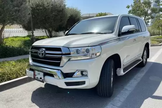 Использовал Toyota Land Cruiser Продается в Аль-Садд , Доха #8564 - 1  image 