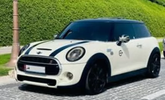 Used Mini Unspecified For Sale in Al Sadd , Doha #8571 - 1  image 