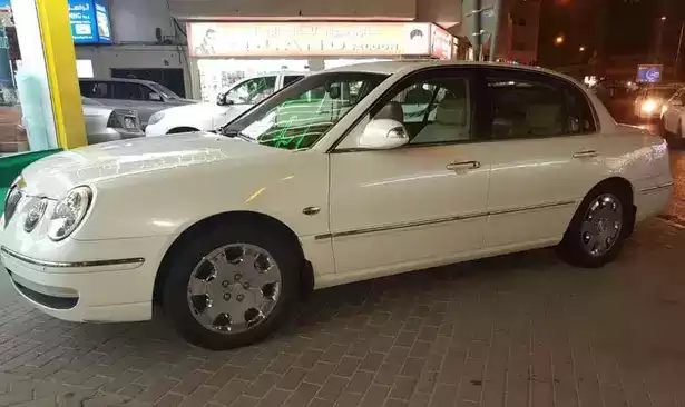 Kullanılmış Kia Unspecified Satılık içinde Al Sadd , Doha #8587 - 1  image 
