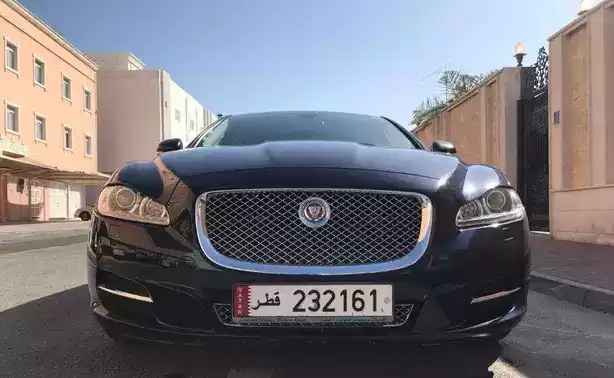 用过的 Jaguar XJ 出售 在 萨德 , 多哈 #8591 - 1  image 