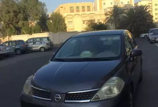 Использовал Nissan Tiida Продается в Аль-Садд , Доха #8674 - 1  image 