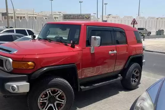مستعملة Toyota FJ Cruiser للبيع في الدوحة #8708 - 1  صورة 