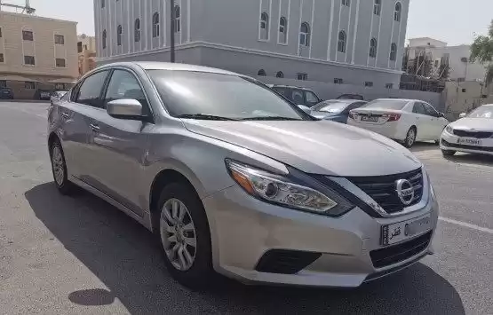 Used Nissan Altima For Sale in Doha #8720 - 1  image 