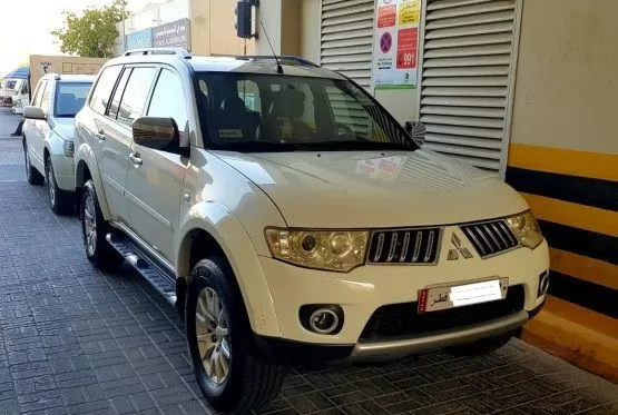 Использовал Mitsubishi Pajero Продается в Аль-Садд , Доха #8794 - 1  image 