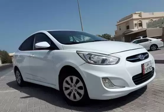 Usado Hyundai Accent Venta en al-sad , Doha #8811 - 1  image 