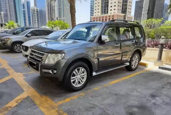 Использовал Mitsubishi Pajero Продается в Аль-Садд , Доха #8873 - 1  image 