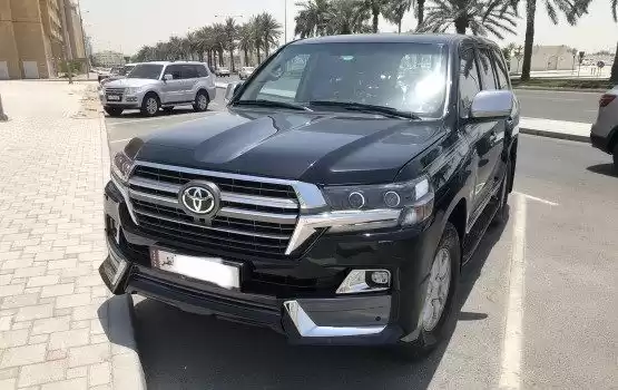 Gebraucht Toyota Land Cruiser Zu verkaufen in Al Sadd , Doha #8882 - 1  image 