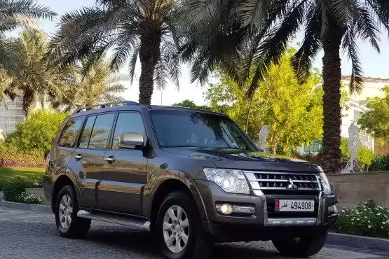 Использовал Mitsubishi Pajero Продается в Доха #8886 - 1  image 