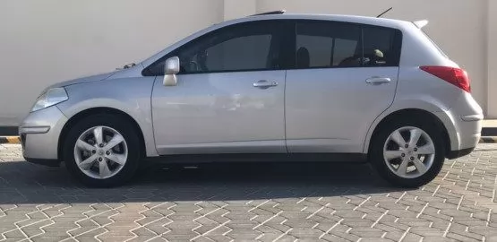 Gebraucht Nissan Tiida Zu verkaufen in Al Sadd , Doha #8929 - 1  image 