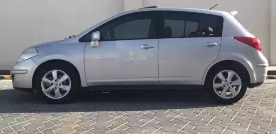 Использовал Nissan Tiida Продается в Аль-Садд , Доха #8929 - 1  image 