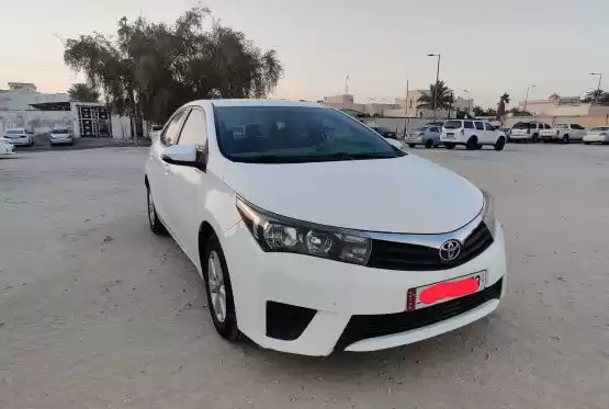 Gebraucht Toyota Corolla Zu verkaufen in Al Sadd , Doha #8934 - 1  image 