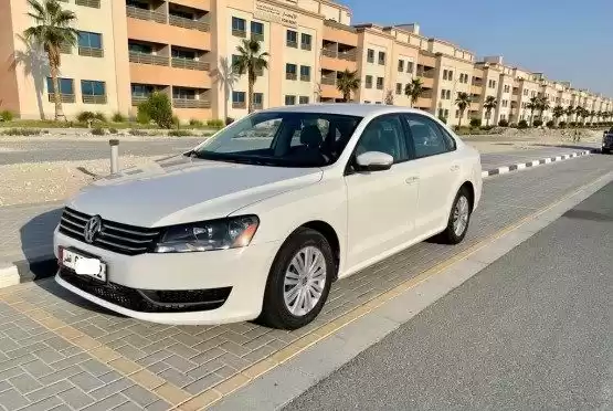 Used Volkswagen Passat For Sale in Doha #8939 - 1  image 