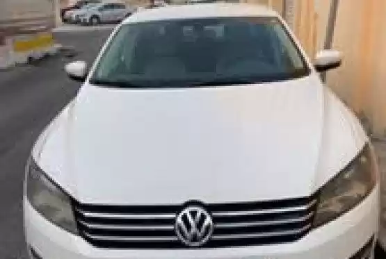 Used Volkswagen Passat For Sale in Al Sadd , Doha #8959 - 1  image 