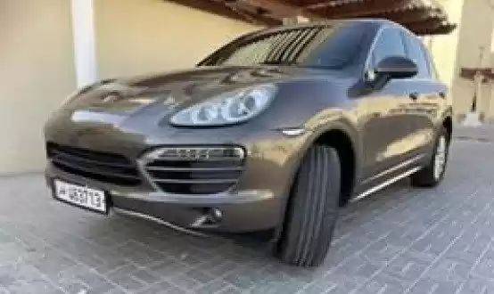 Utilisé Porsche Unspecified À vendre au Al-Sadd , Doha #9010 - 1  image 