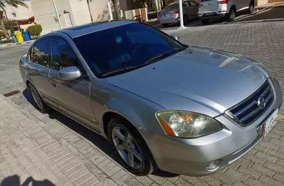 用过的 Nissan Altima 出售 在 萨德 , 多哈 #9037 - 1  image 