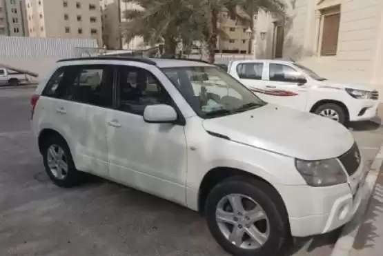 مستعملة Suzuki Grand Vitara للبيع في الدوحة #9043 - 1  صورة 