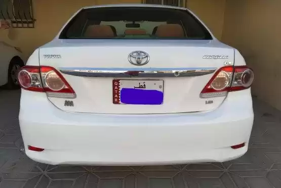 Использовал Toyota Corolla Продается в Аль-Садд , Доха #9048 - 1  image 