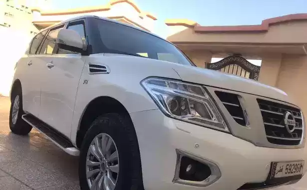 Utilisé Nissan Patrol À vendre au Al-Sadd , Doha #9077 - 1  image 