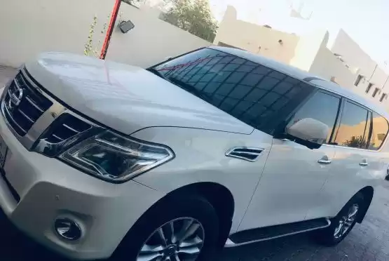 Utilisé Nissan Patrol À vendre au Doha #9113 - 1  image 