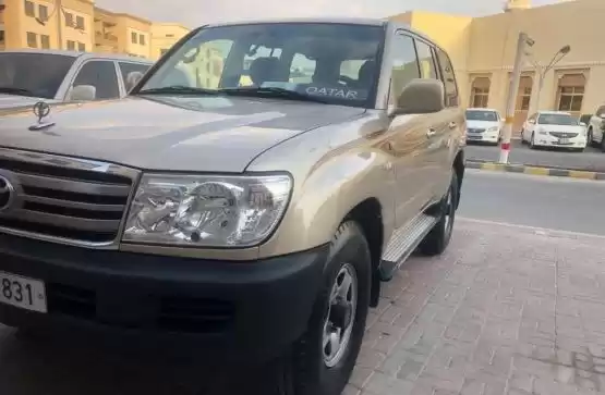 مستعملة Toyota Land Cruiser للبيع في الدوحة #9140 - 1  صورة 
