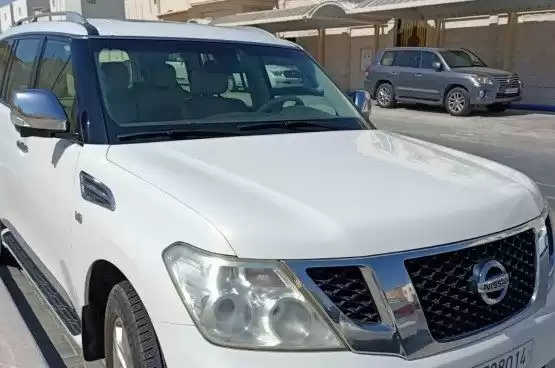 Kullanılmış Nissan Patrol Satılık içinde Al Sadd , Doha #9142 - 1  image 