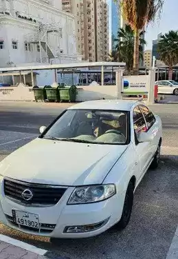 用过的 Nissan Sunny 出售 在 萨德 , 多哈 #9185 - 1  image 